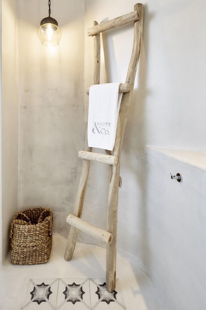 White & Co. La Torre Suites Pýrgos المظهر الخارجي الصورة